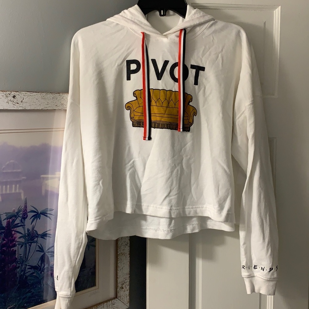 Friends medium PIVOT white hoodie.